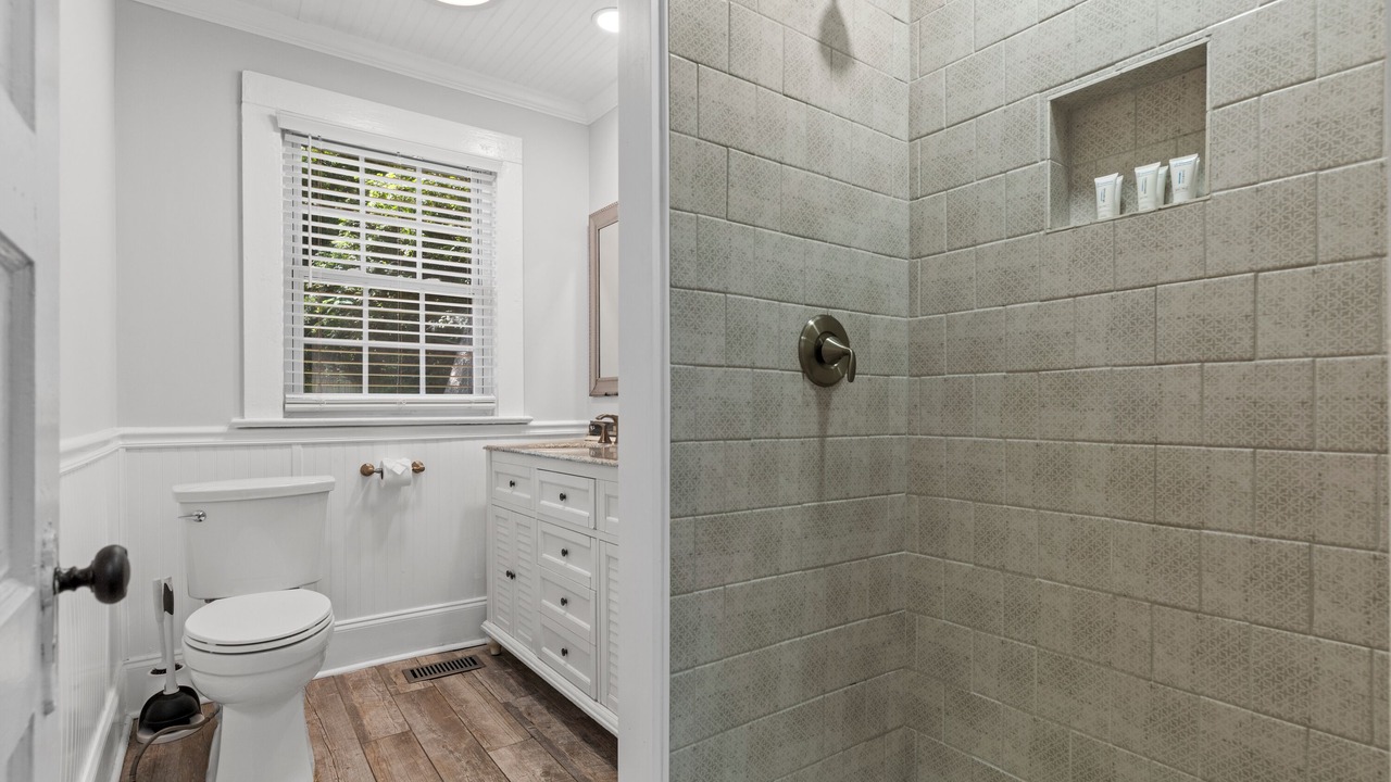 Photo of Bathroom in Villa Heights