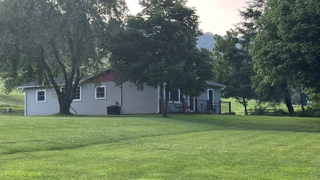 Photo of Outdoor in Mars Hill