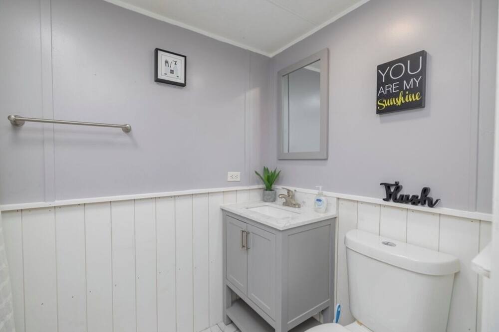 Photo of Bathroom in Wildwood Point
