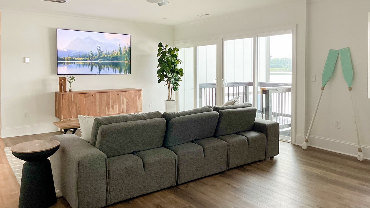 Photo of Livingroom in Dixie - Berryhill