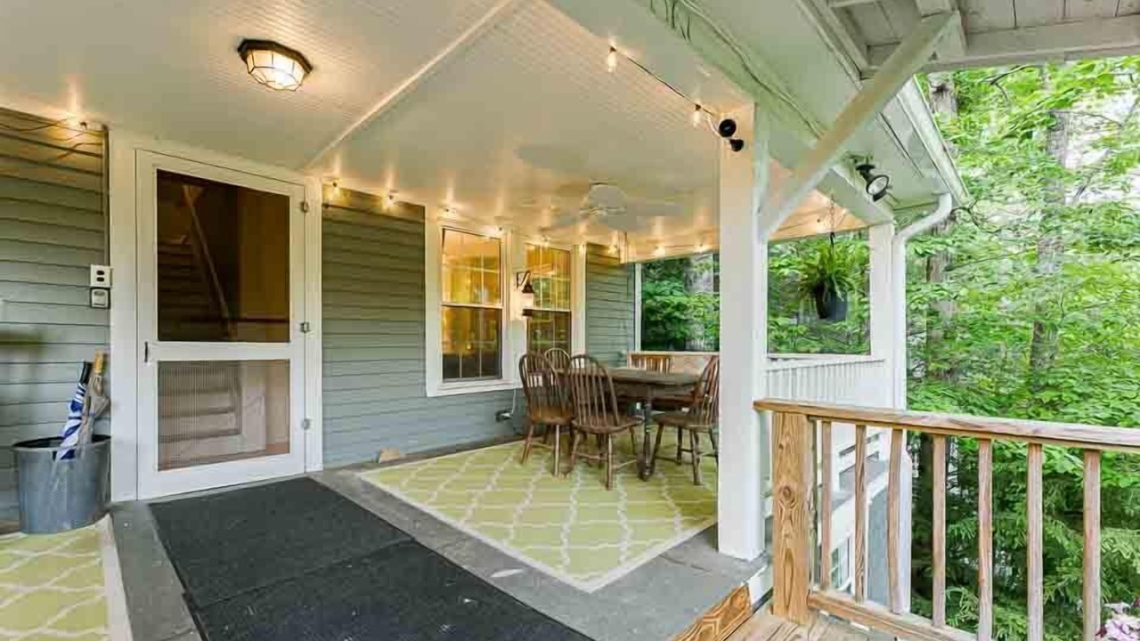 Photo of Patio Balcony in Montreat