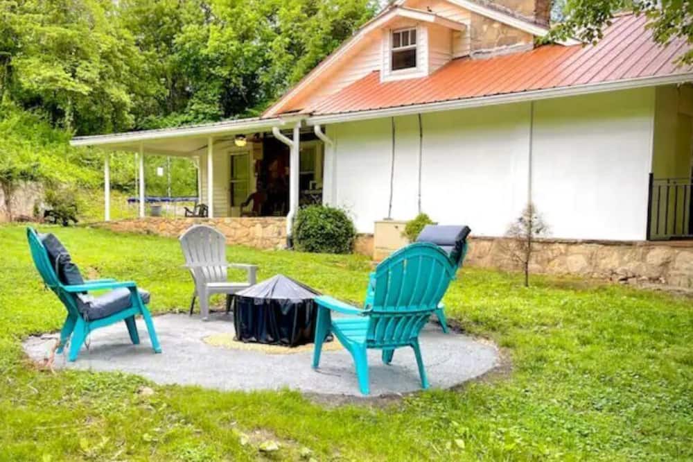 Photo of Others in Qualla