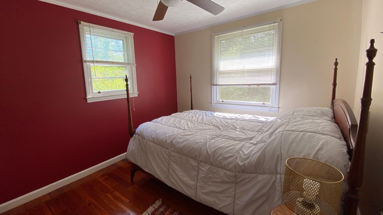 Photo of Bedroom in Mars Hill