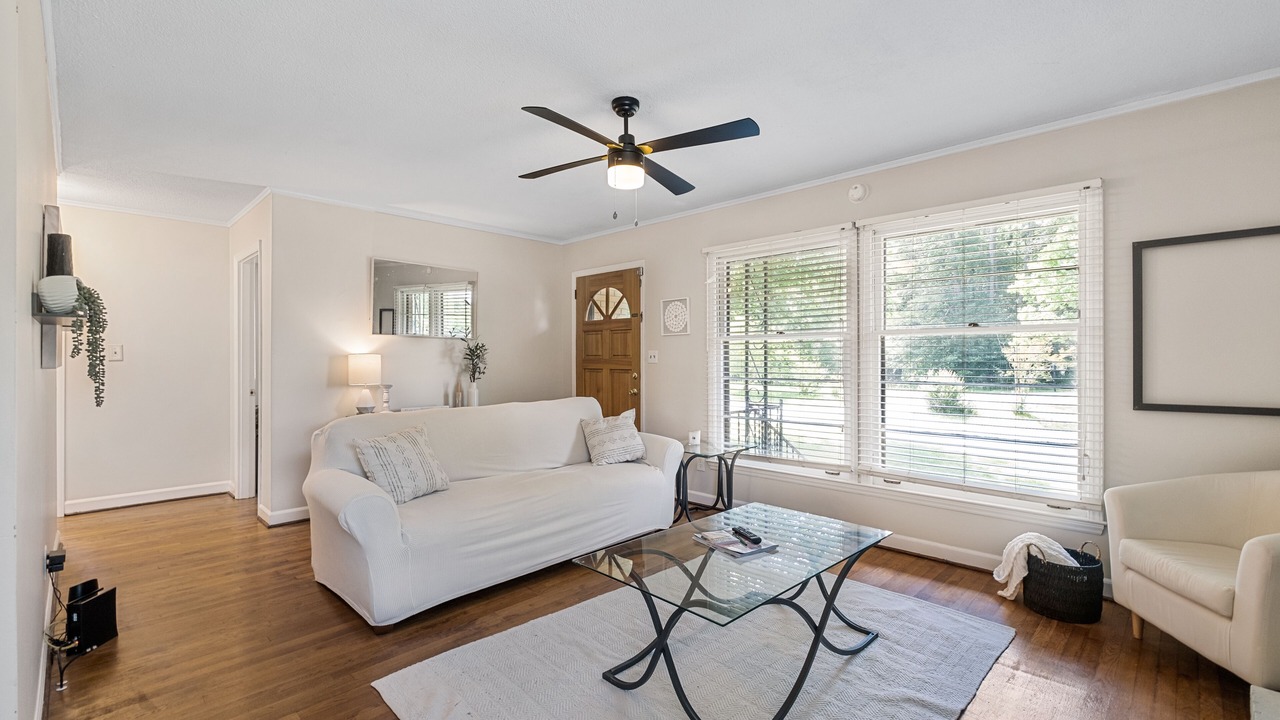 Photo of Livingroom in Mount Holly