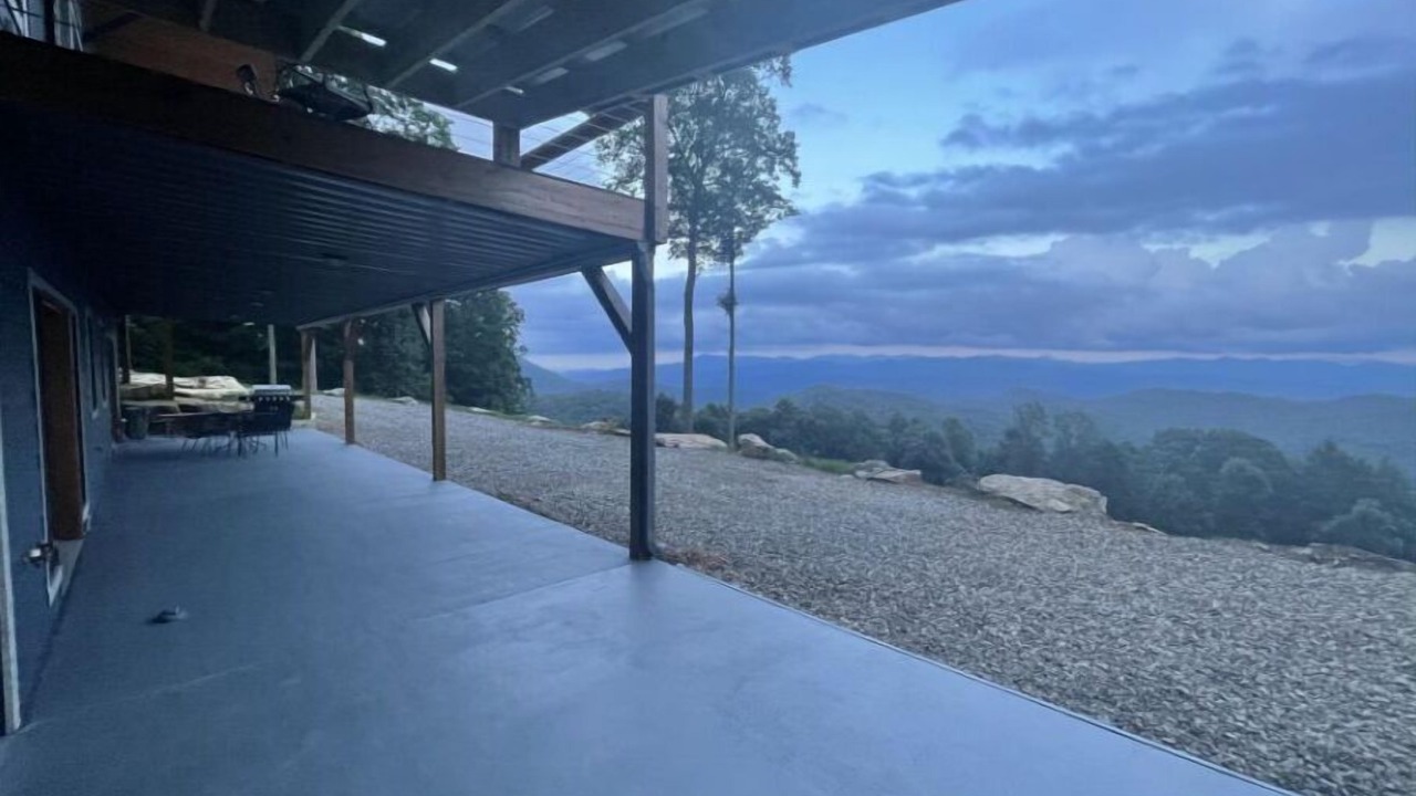 Photo of Outdoor in Mars Hill