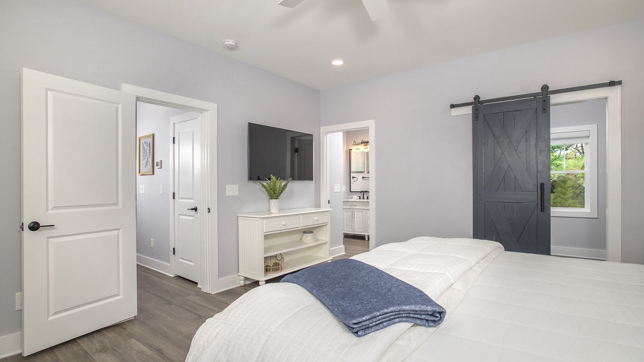 Photo of Bedroom in Harkers Island