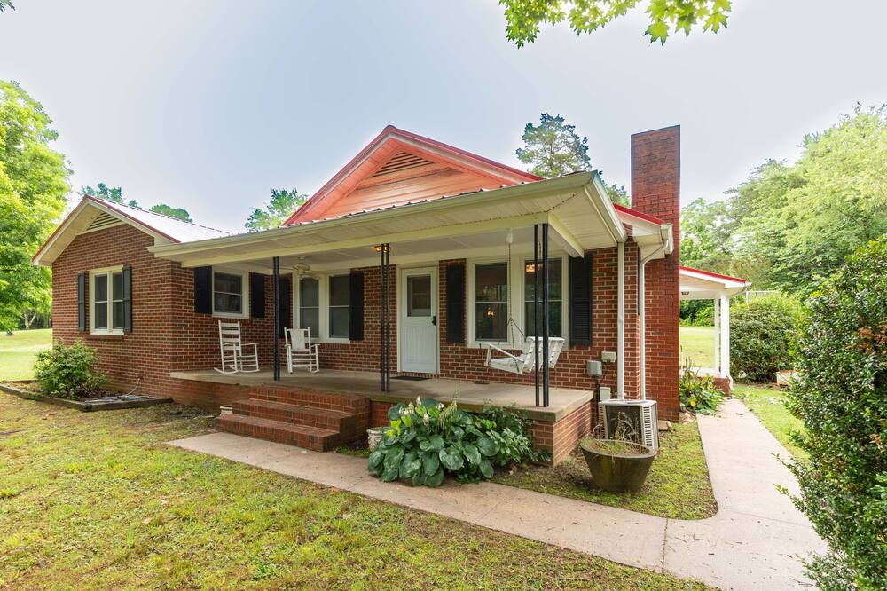 Photo of Outdoor in Morganton