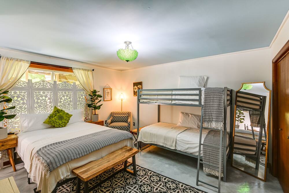 Photo of Bedroom in Whites Creek