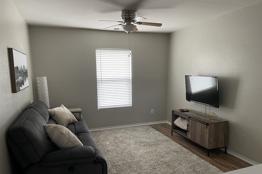 Photo of Livingroom in Paw Creek