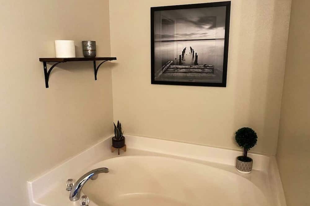 Photo of Bathroom in Paw Creek
