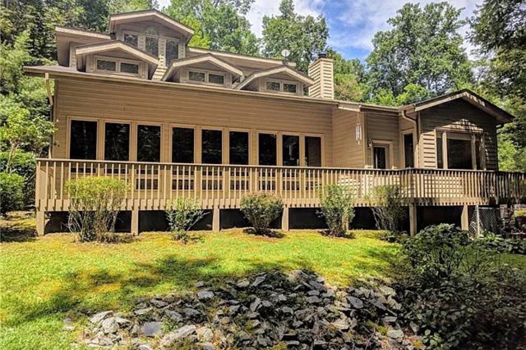 Photo of Outdoor in Hendersonville