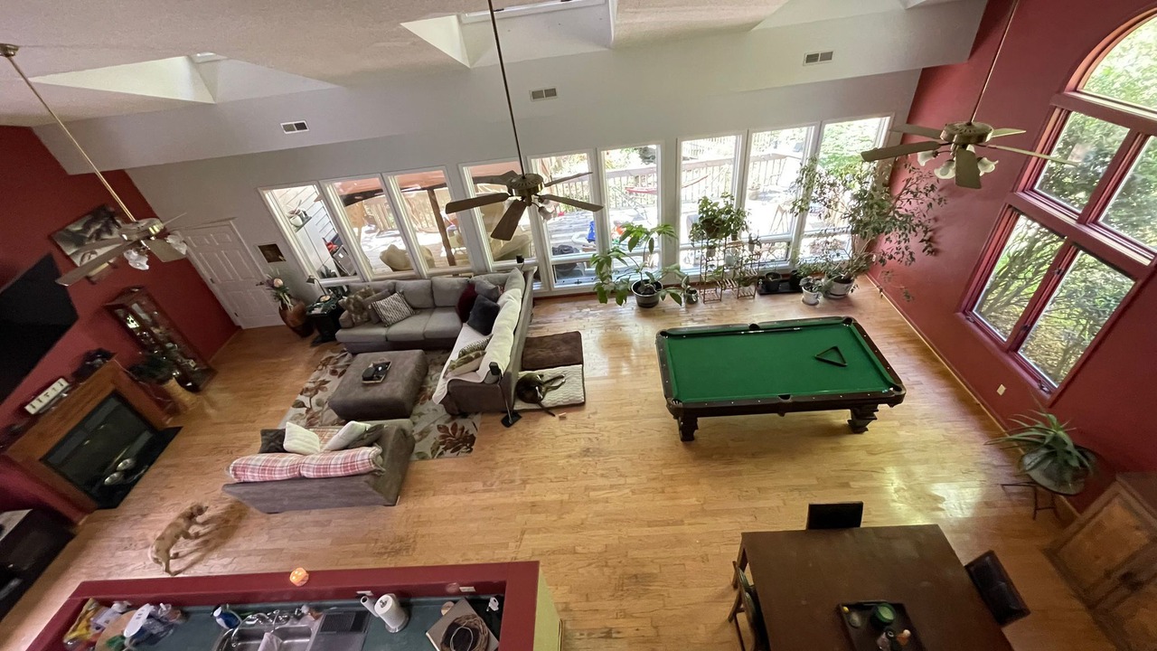 Photo of Bedroom in Hendersonville