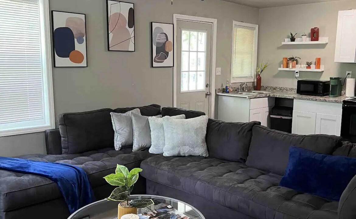 Photo of Livingroom in Salisbury