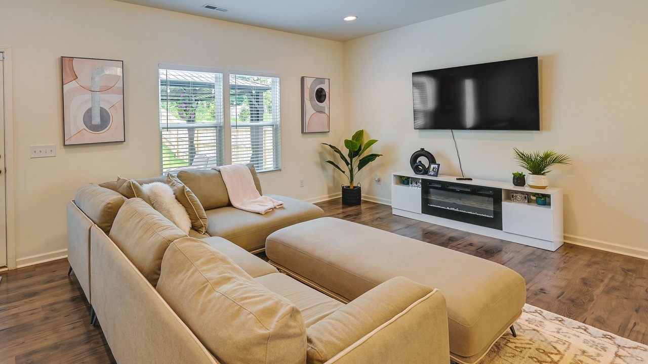 Photo of Livingroom in Stokes