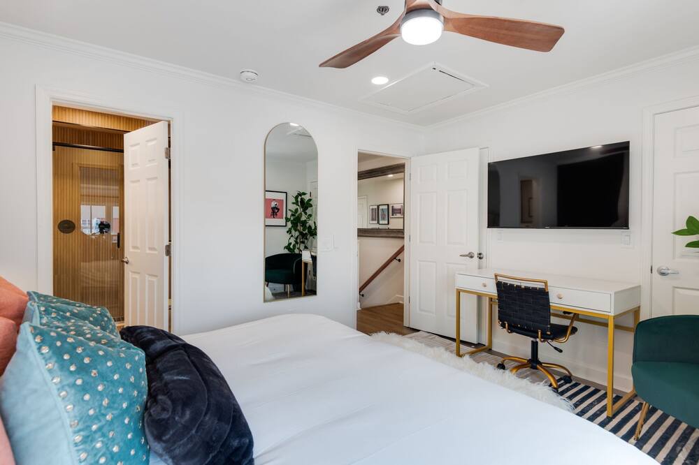 Photo of Bedroom in Rutledge Hill