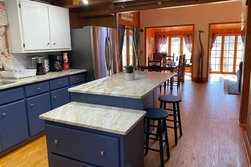 Photo of Kitchen in Warne