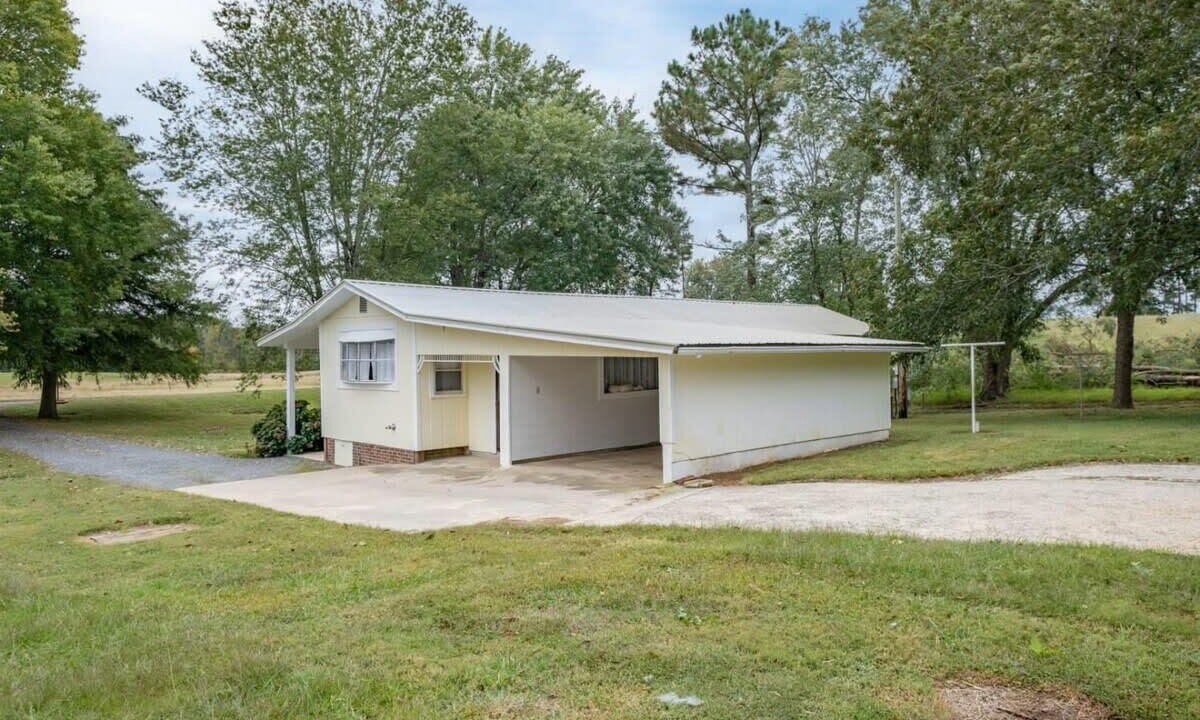 Photo of Outdoor in Denton