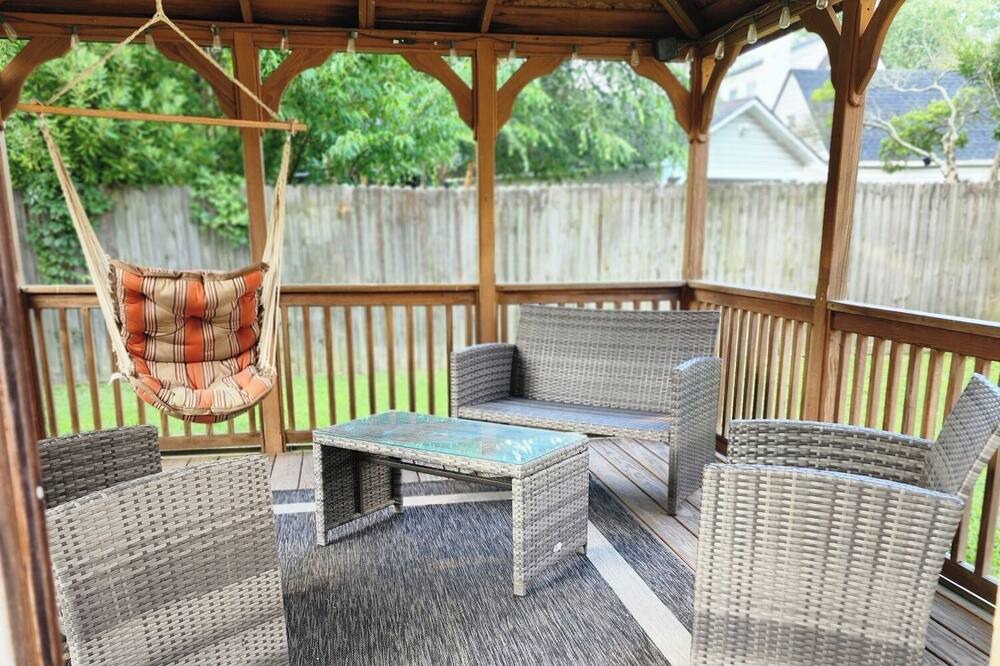 Photo of Patio Balcony in Elizabeth City