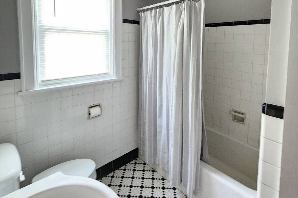 Photo of Bathroom in Elizabeth City