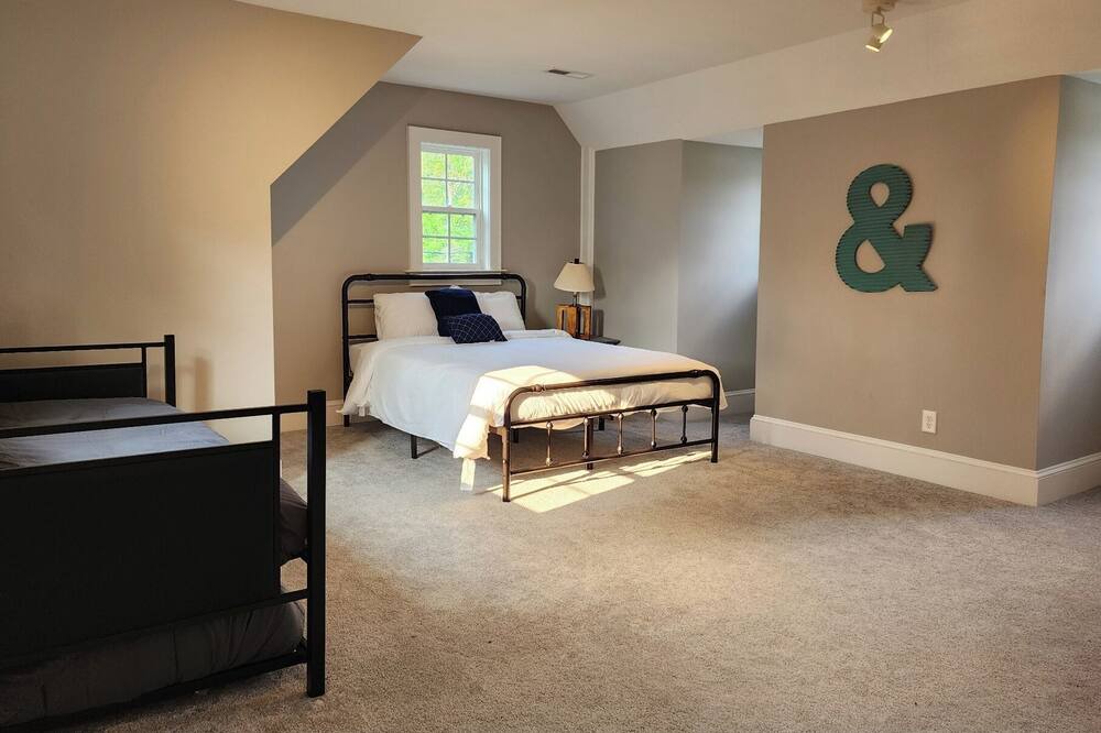 Photo of Bedroom in Elizabeth City
