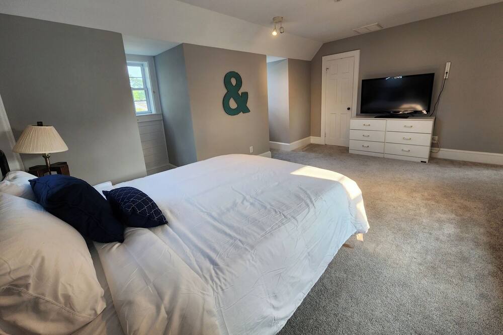 Photo of Bedroom in Elizabeth City