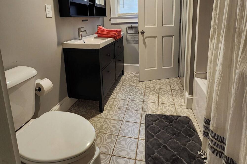 Photo of Bathroom in Elizabeth City