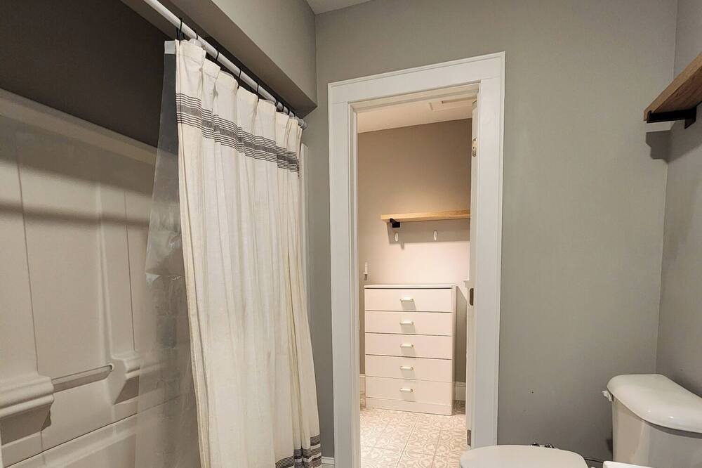 Photo of Bathroom in Elizabeth City