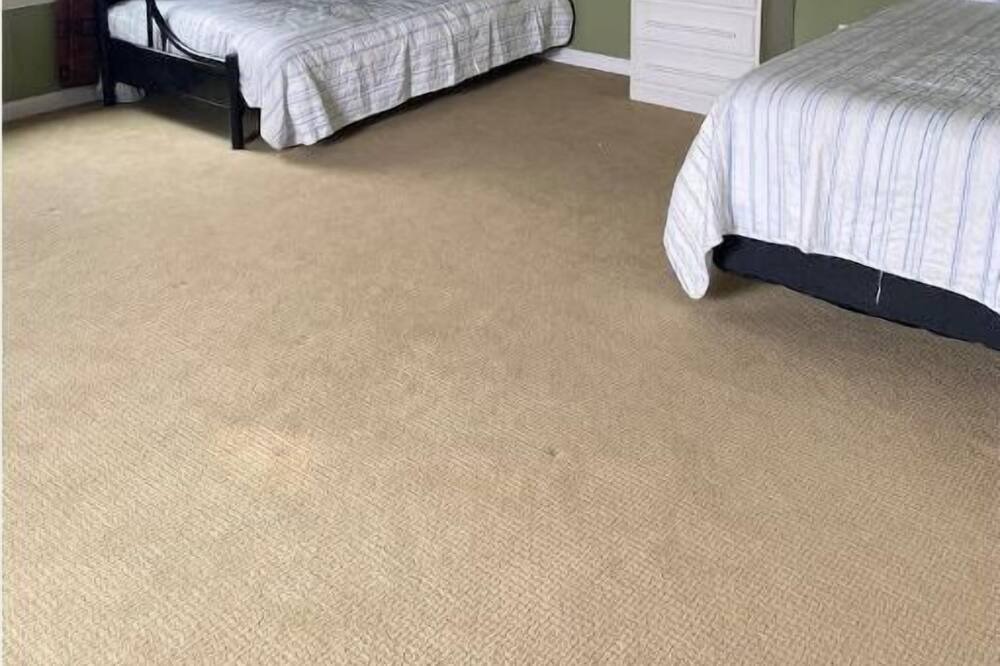 Photo of Bedroom in Troy