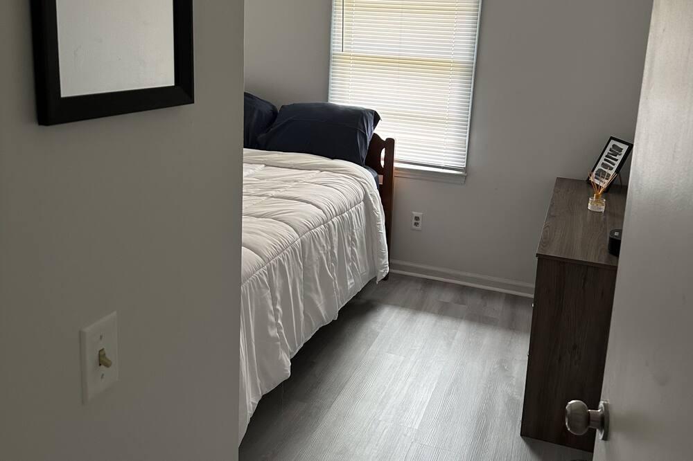 Photo of Bedroom in Kelly