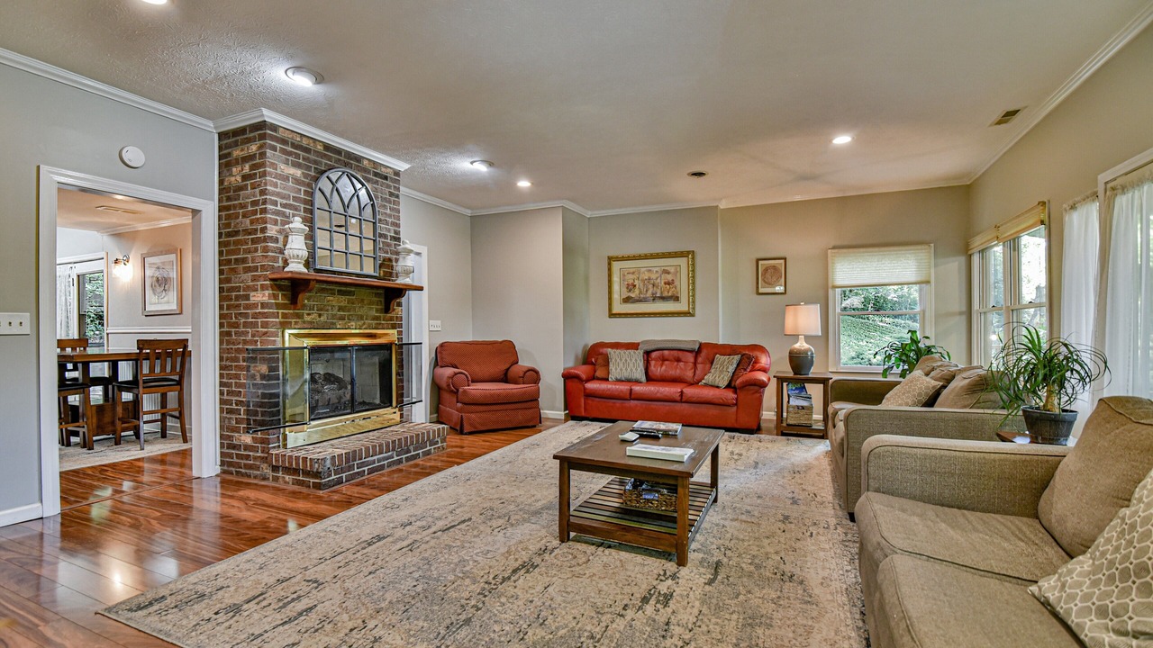 Photo of Livingroom in Skyland