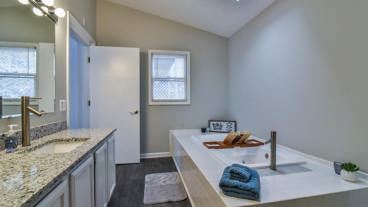Photo of Bathroom in Skyland