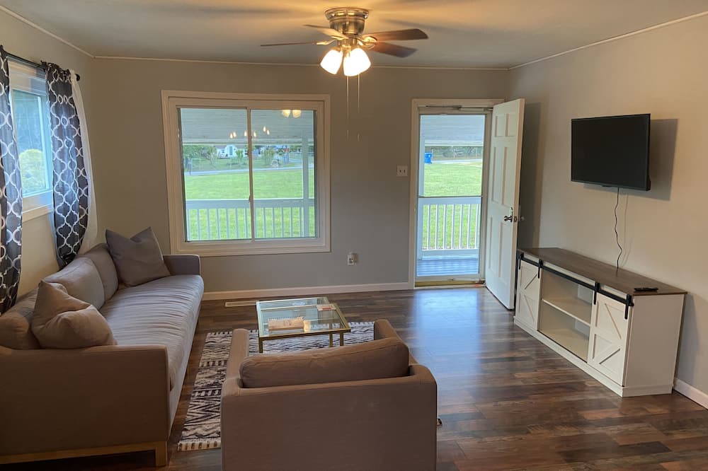 Photo of Bedroom in Catawba