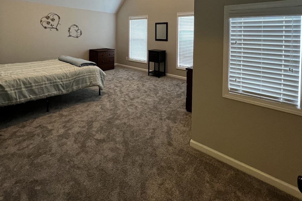 Photo of Bedroom in Piney Green