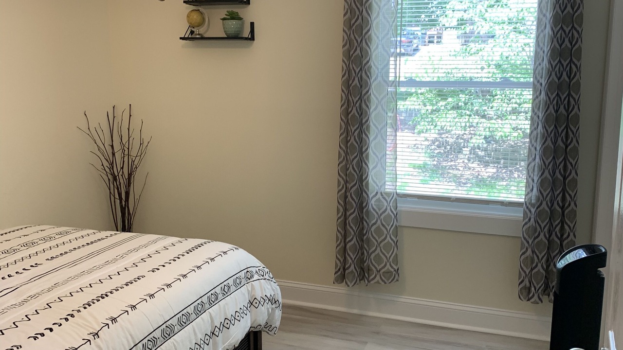 Photo of Bedroom in Garner