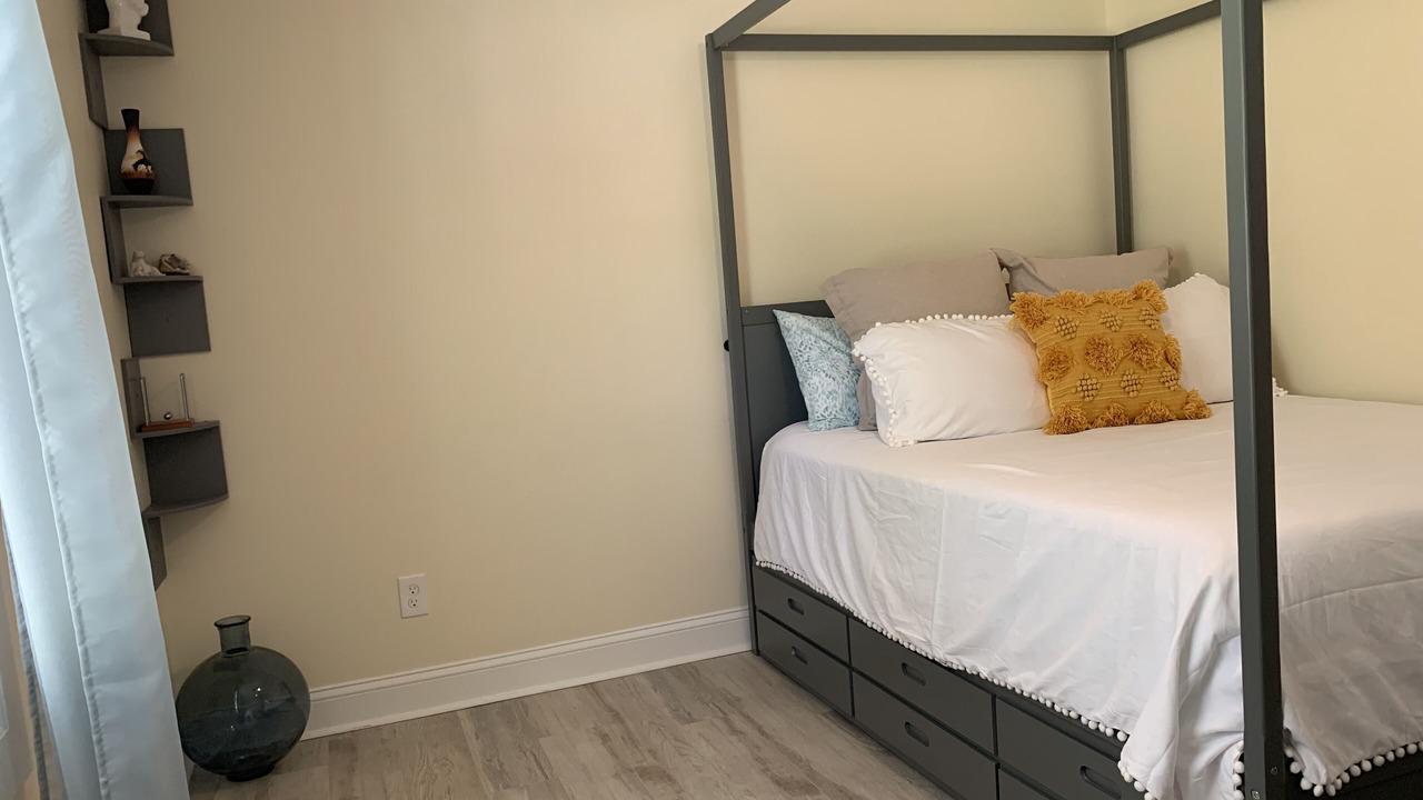 Photo of Bedroom in Garner