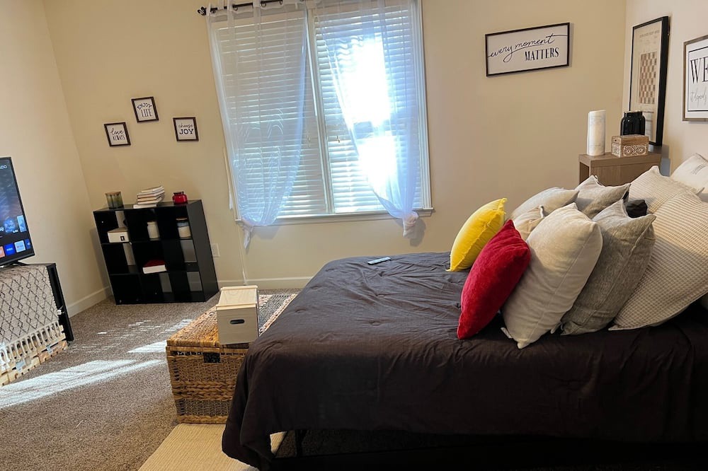 Photo of Bedroom in Mebane