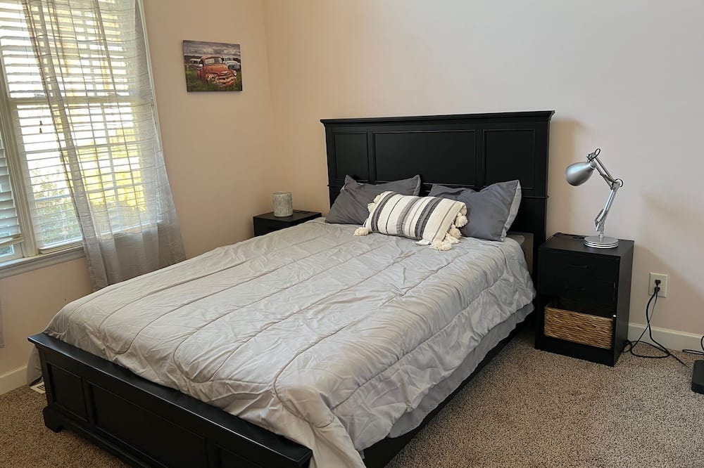 Photo of Bedroom in Mebane