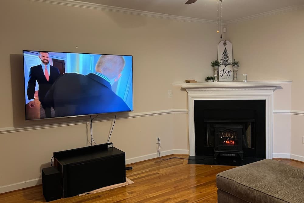 Photo of Bedroom in Mebane