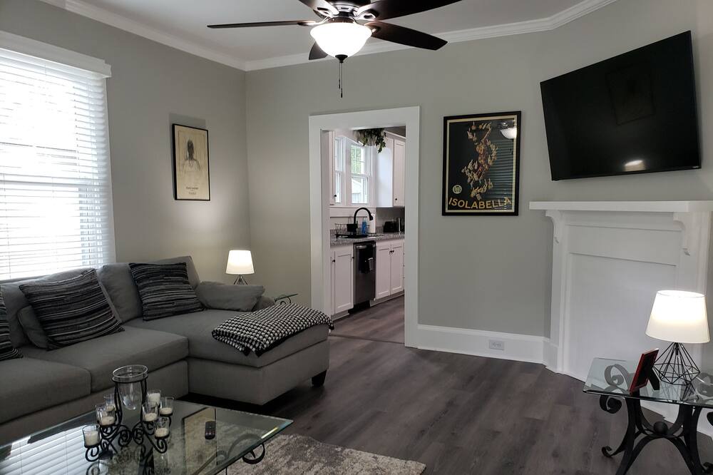 Photo of Livingroom in Kannapolis