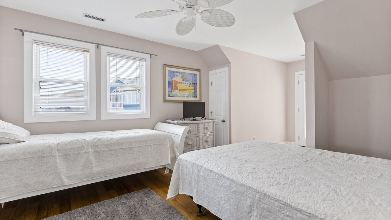 Photo of Bedroom in Village of Stump Sound