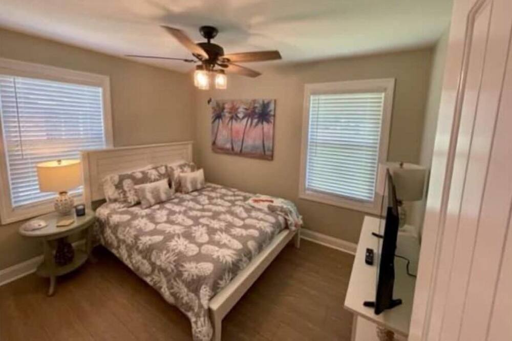 Photo of Bedroom in Morehead City