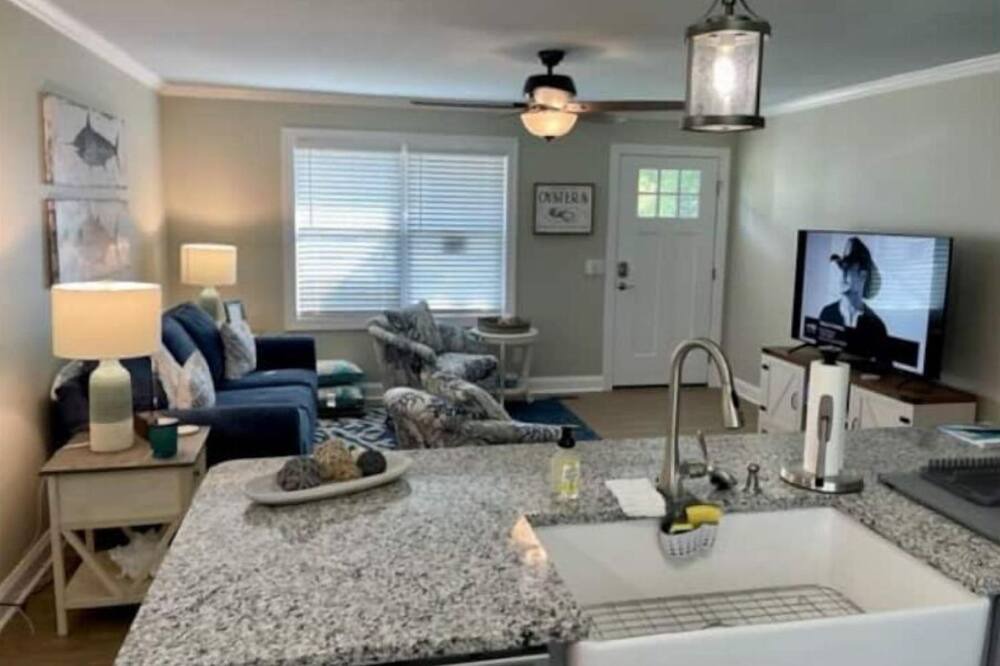 Photo of Livingroom in Morehead City