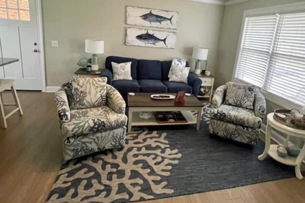 Photo of Livingroom in Morehead City