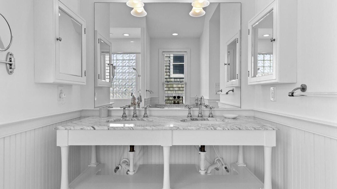 Photo of Bathroom in Atlantic Beach