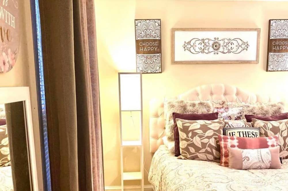 Photo of Bedroom in Kinston