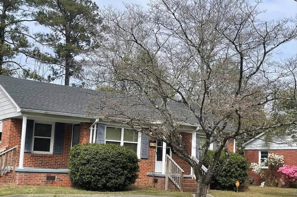 Photo of Outdoor in Kinston