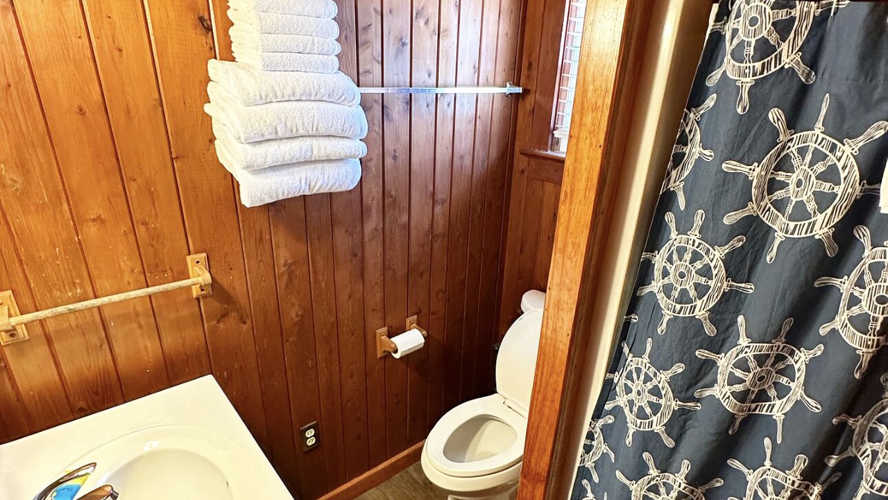 Photo of Bathroom in Nags Head