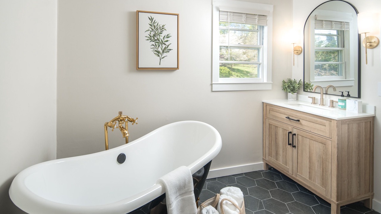 Photo of Bathroom in Blowing Rock