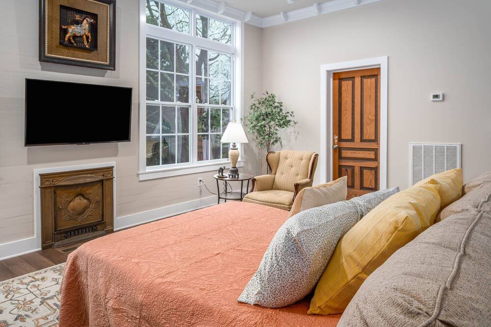 Photo of Bedroom in Franklinville