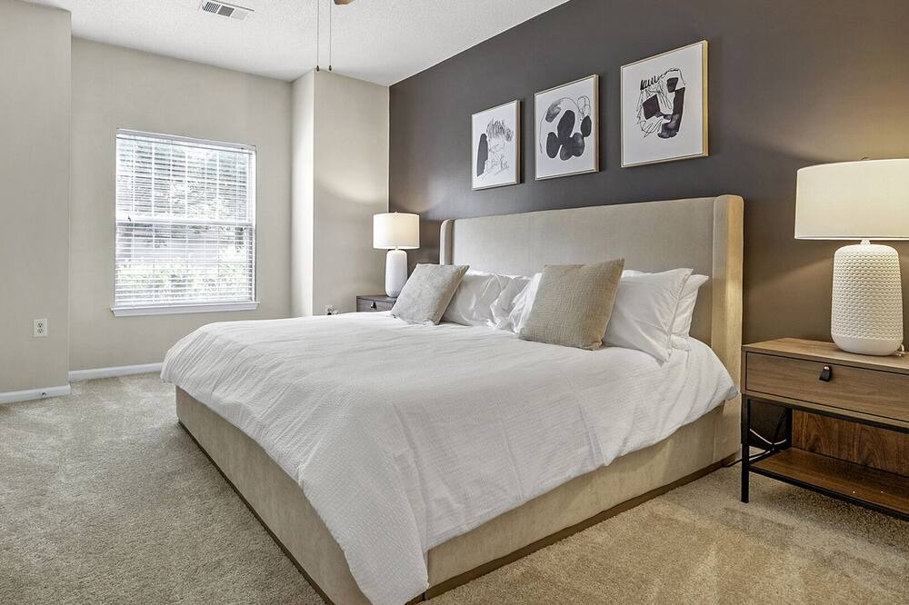 Photo of Bedroom in Jamestown
